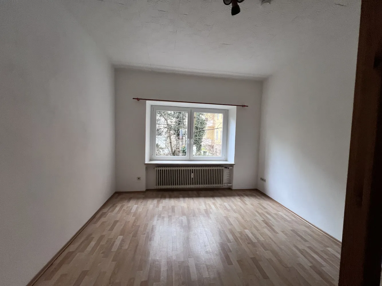 1 room apartment with 35 m² in Augsburg – Photo 3