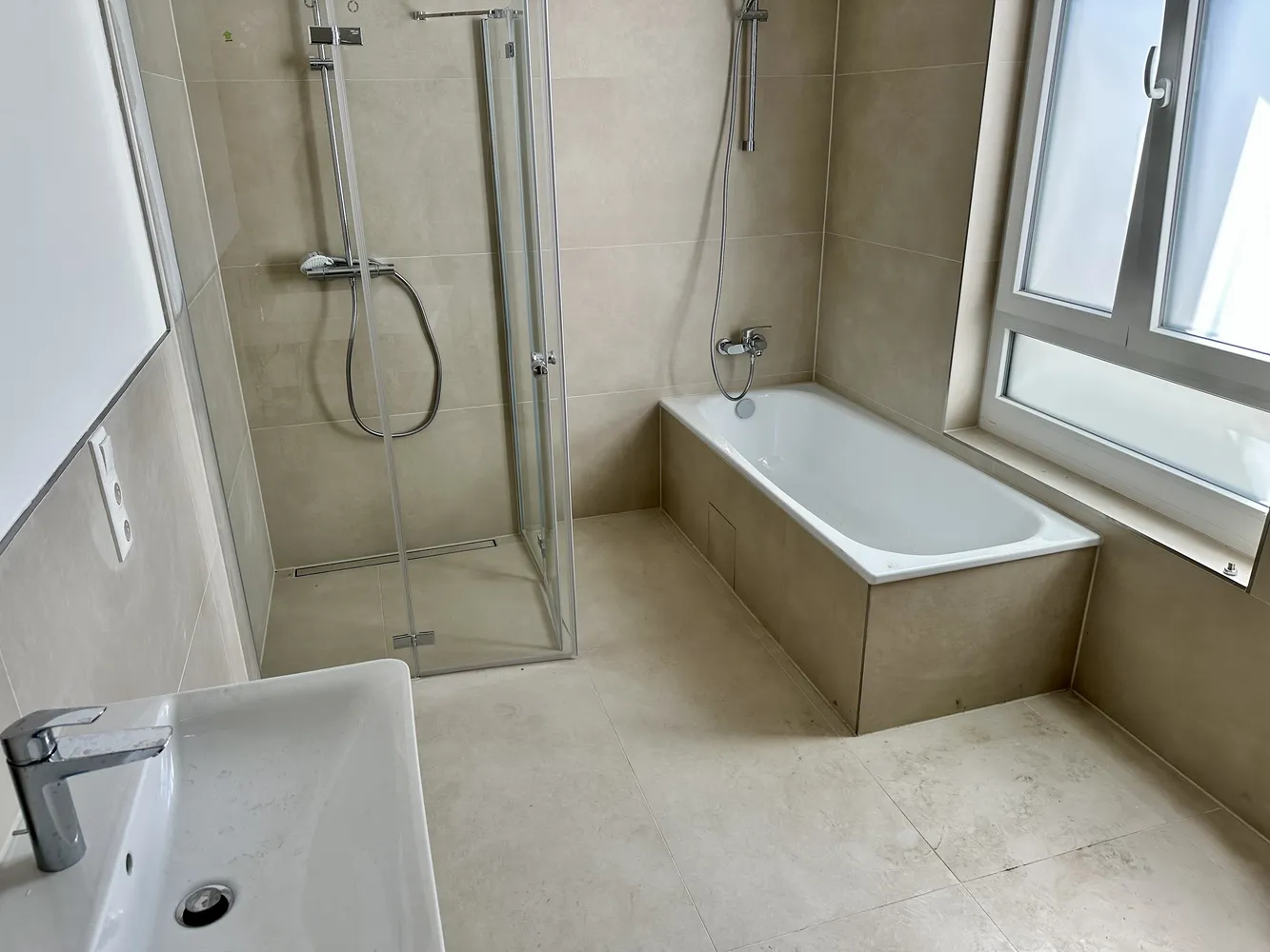 2 room apartment with 70 m² in Berlin – Photo 9