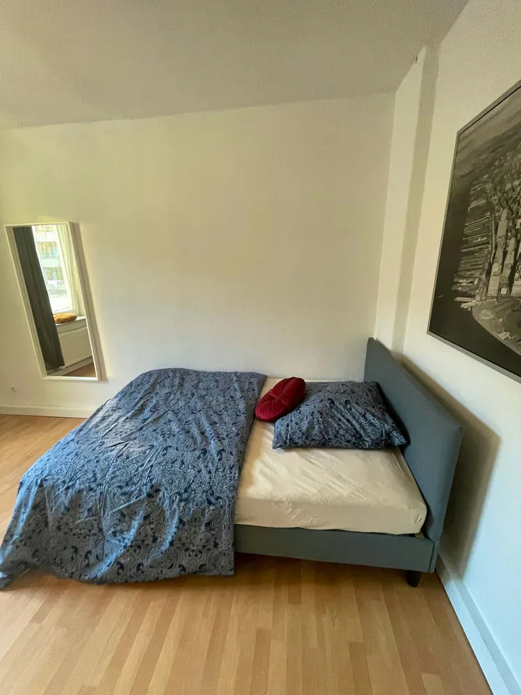 Shared room with 13 m² in Munich – Photo 3