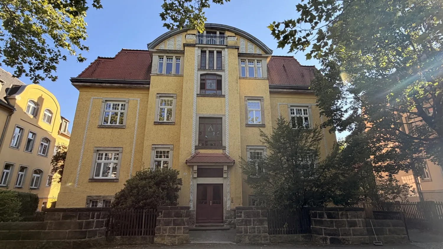 3 Zimmer Wohnung mit 70 m² in Dresden – Bild 2