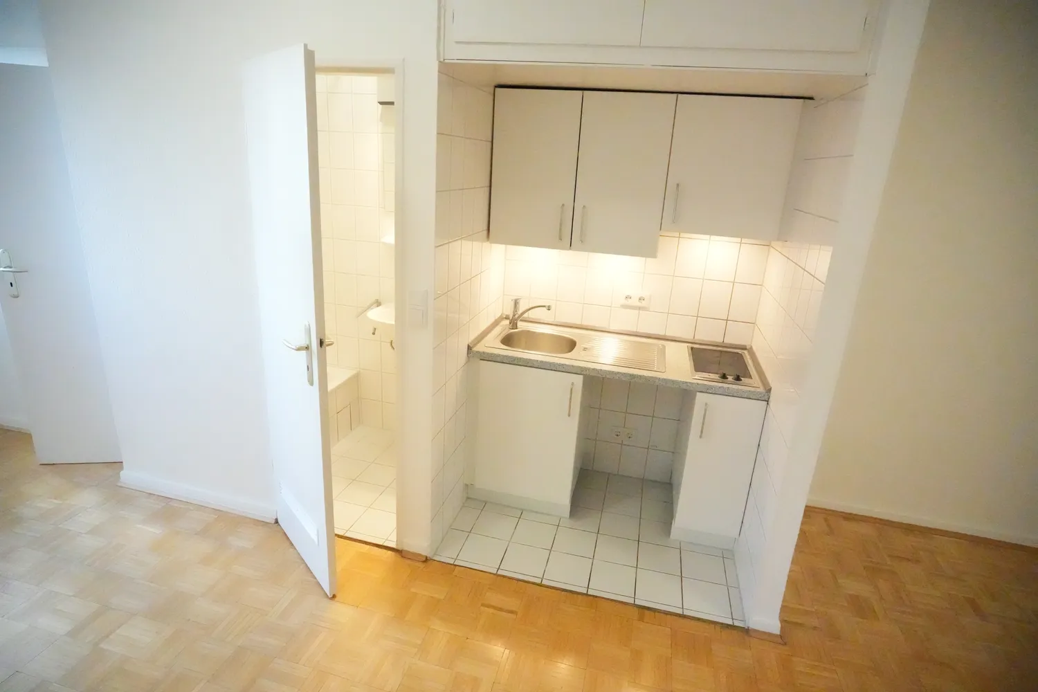 1 Zimmer Wohnung mit 29 m² in Frankfurt am Main – Bild 5