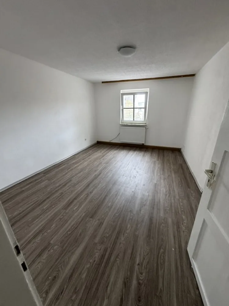 2 room apartment with 75 m² in Weiden in der Oberpfalz – Photo 3