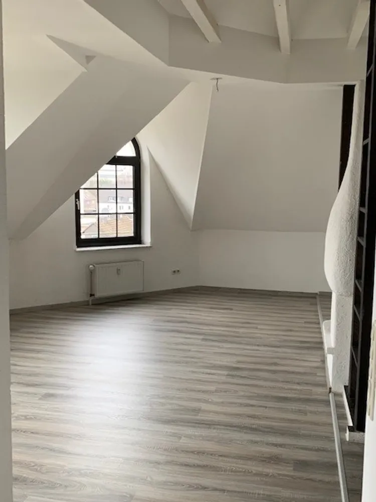 3 Zimmer Wohnung mit 100 m² in Oberhausen – Bild 5