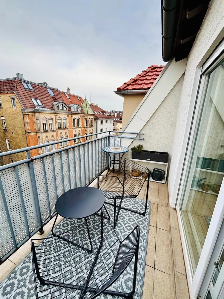 4 Zimmer Wohnung mit 97 m² in Stuttgart – Bild 3