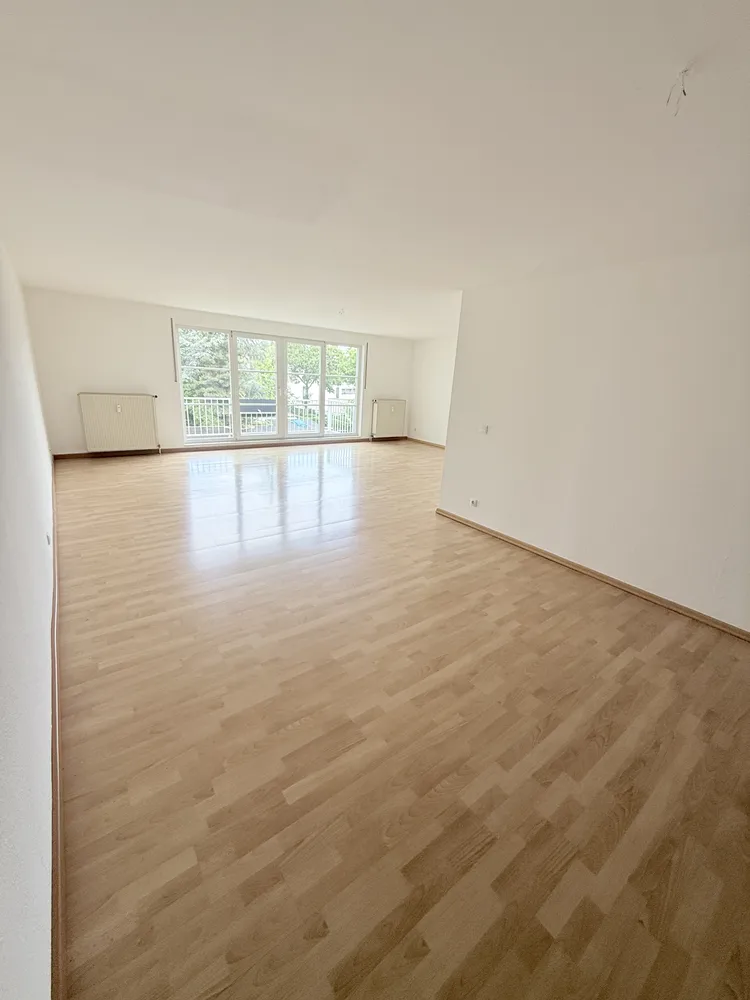 3 Zimmer Wohnung mit 125 m² in Duisburg – Bild 4