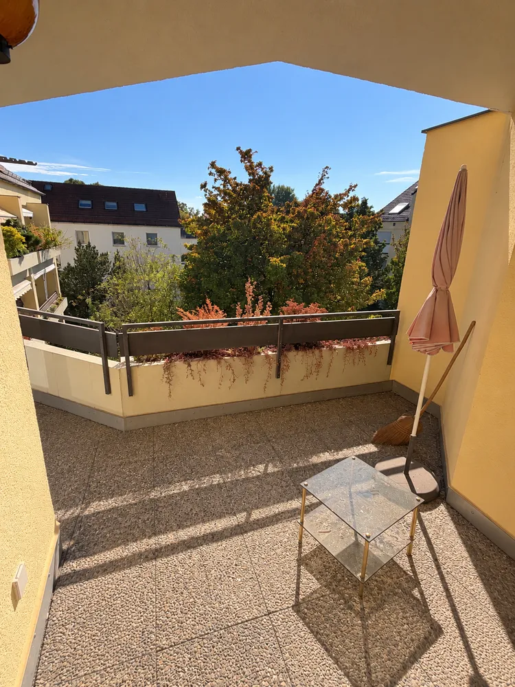 4 room apartment with 100 m² in Augsburg – Photo 4