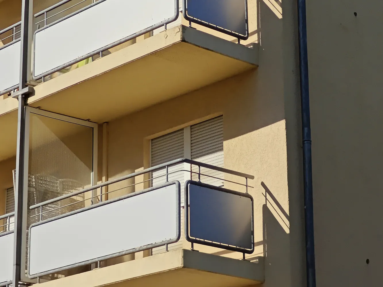 2 Zimmer Wohnung mit 48 m² in Saarbrücken – Bild 3