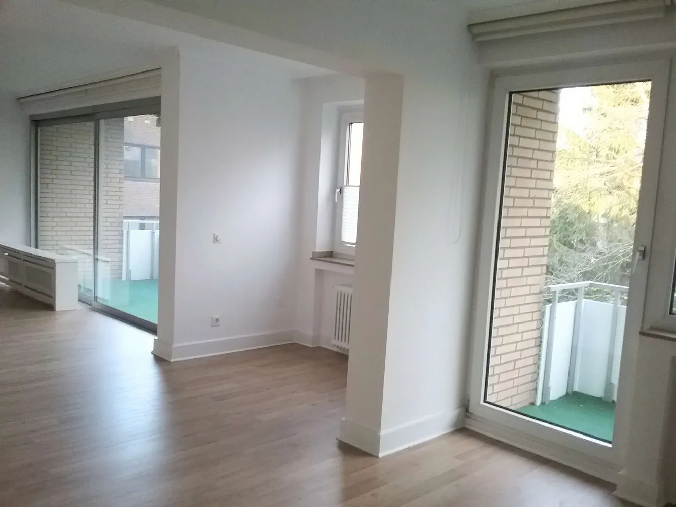 6 Zimmer Wohnung mit 138 m² in Düsseldorf – Bild 2