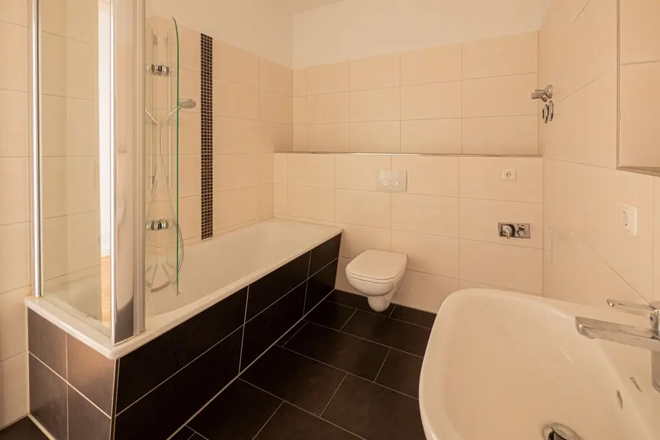 2 Zimmer Wohnung mit 67 m² in Dresden – Bild 10