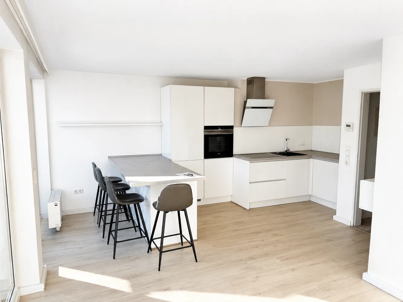 4 Zimmer Wohnung mit 77 m² in Köln – Bild 1