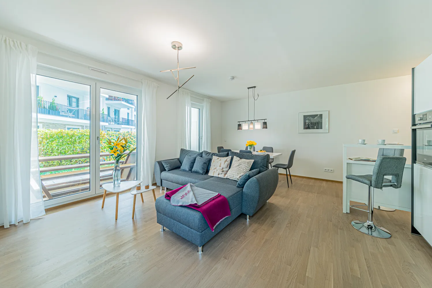 2 room apartment with 70 m² in Frankfurt am Main – Photo 2