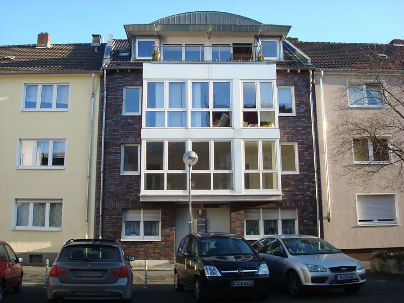 3 Zimmer Wohnung mit 74 m² in Köln – Bild 2