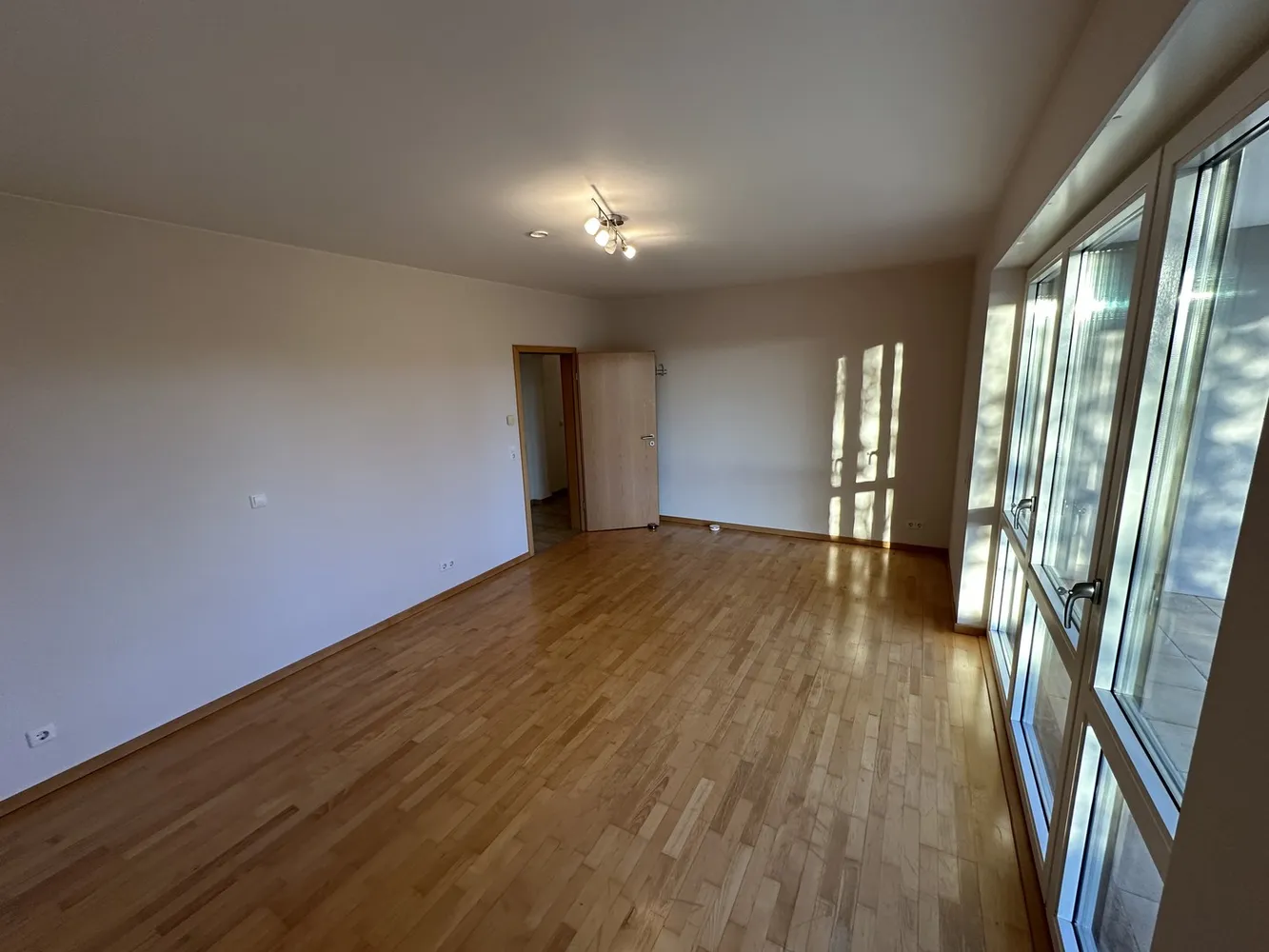2 Zimmer Wohnung mit 105 m² in Trier – Bild 4