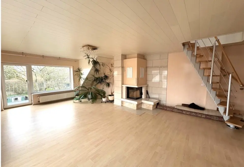 5 Zimmer Wohnung mit 115 m² in Troisdorf – Bild 1