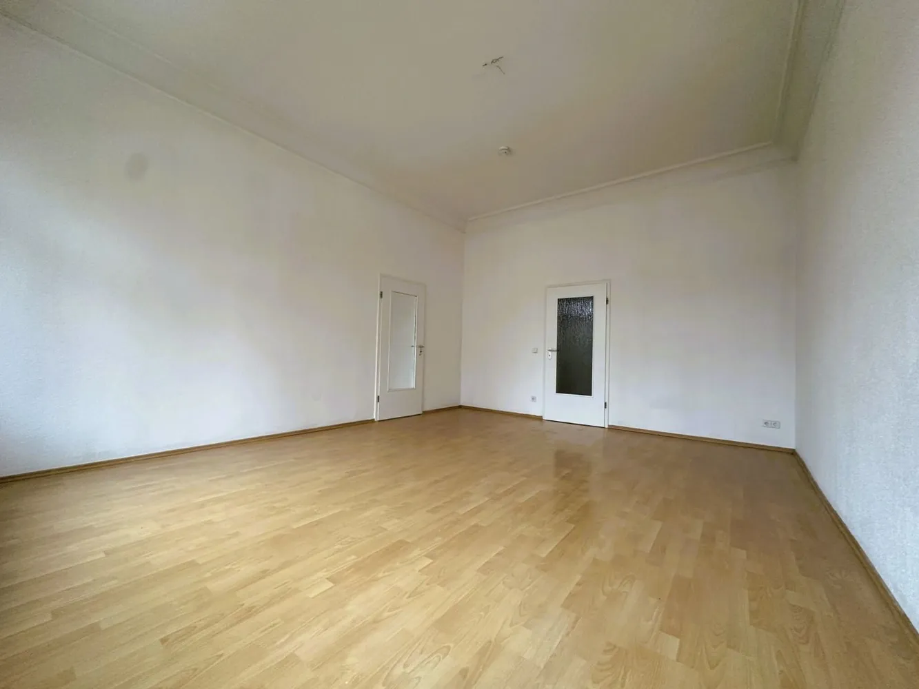 3 room apartment with 96 m² in Bitterfeld-Wolfen – Photo 1
