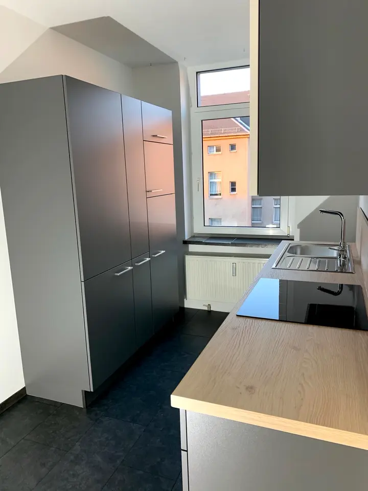4 Zimmer Wohnung mit 100 m² in Werdau – Bild 2