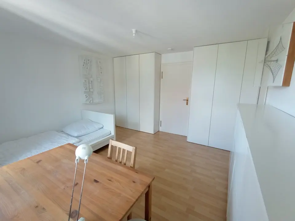 Shared room with 84 m² in Stuttgart – Photo 2