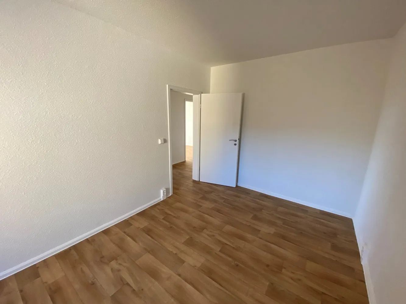 3 Zimmer Wohnung mit 68 m² in Suhl – Bild 3