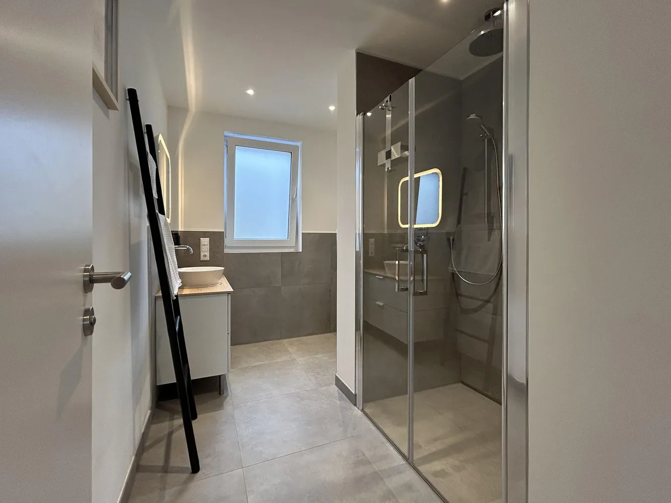 2 room apartment with 64 m² in Hanover – Photo 3