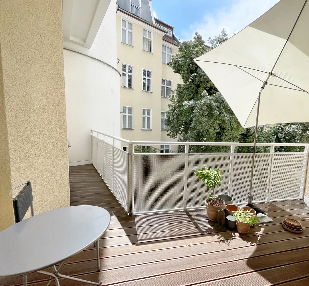 6 room apartment with 212 m² in Berlin – Photo 8