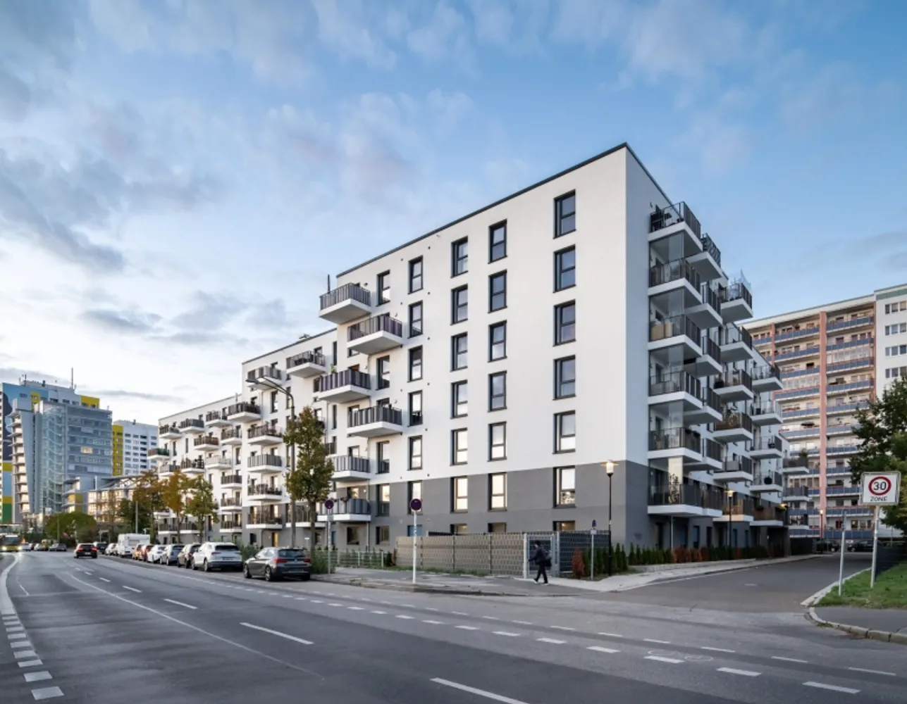 2 Zimmer Wohnung mit 74 m² in Berlin – Bild 1