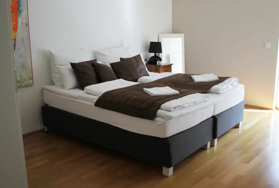 WG-Zimmer mit 100 m² in Regensburg – Bild 8
