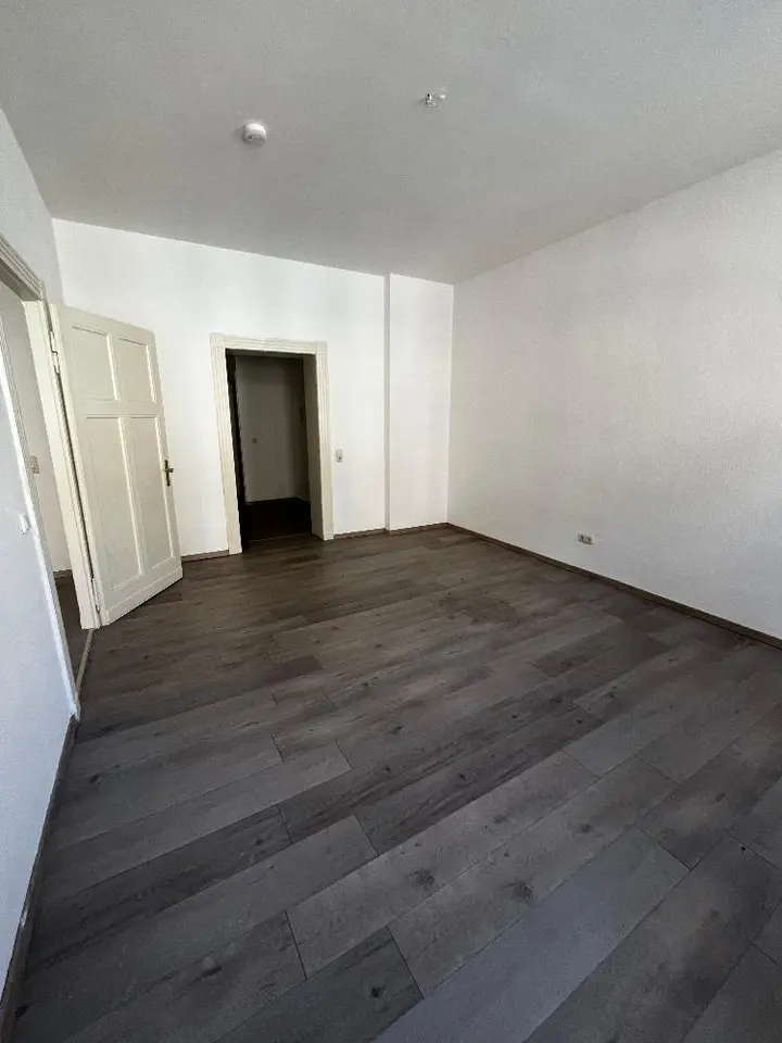 4 Zimmer Wohnung mit 130 m² in Weißenfels – Bild 3