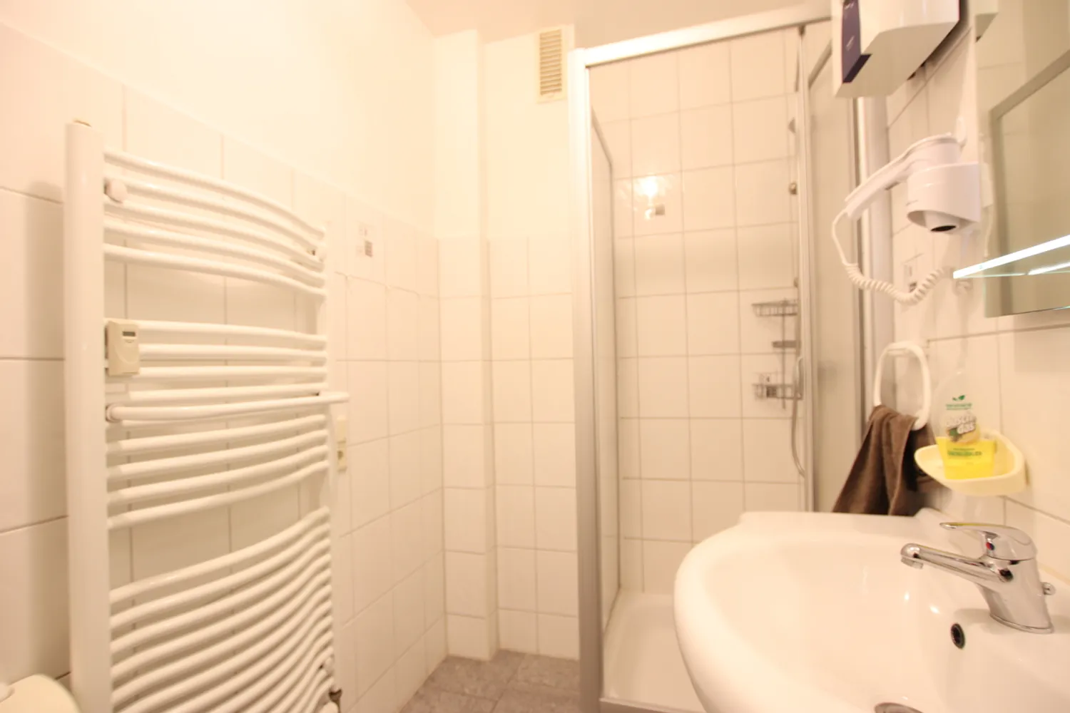 1 Zimmer Wohnung mit 34 m² in Köln – Bild 12