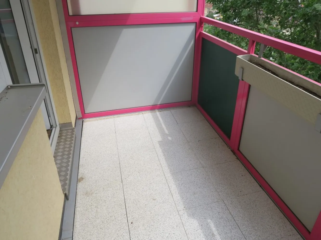 2 Zimmer Wohnung mit 61 m² in Gera – Bild 12