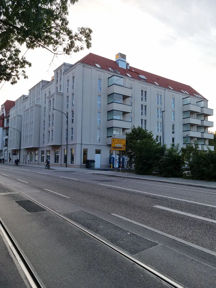 5 Zimmer Wohnung mit 124 m² in Potsdam – Bild 1