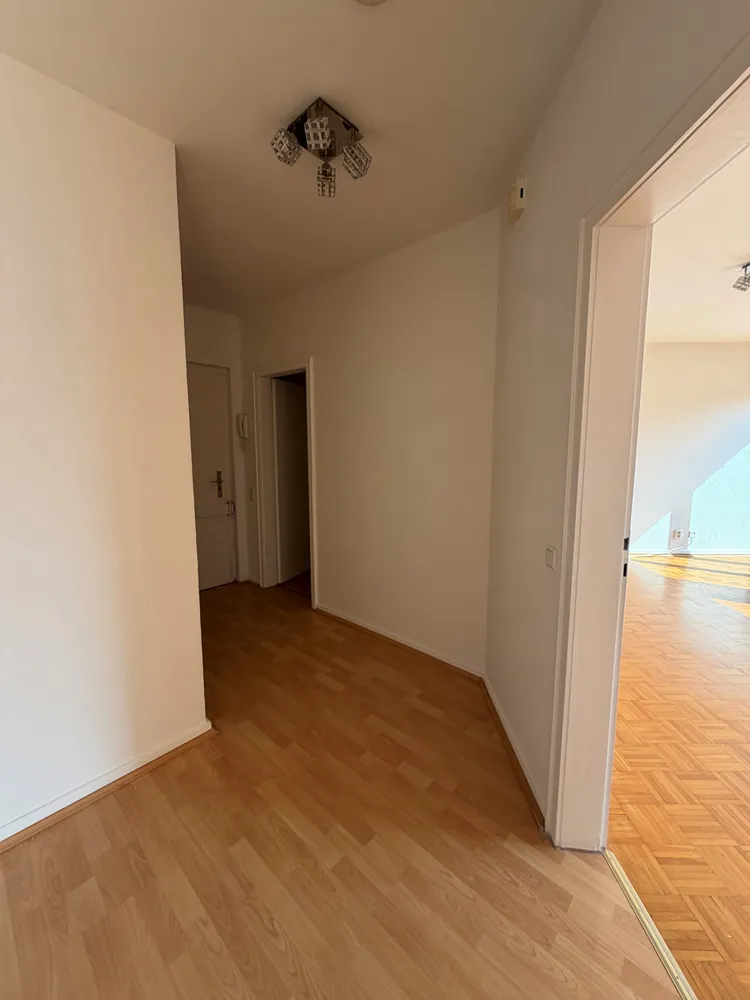 2 Zimmer Wohnung mit 73 m² in Köln – Bild 6