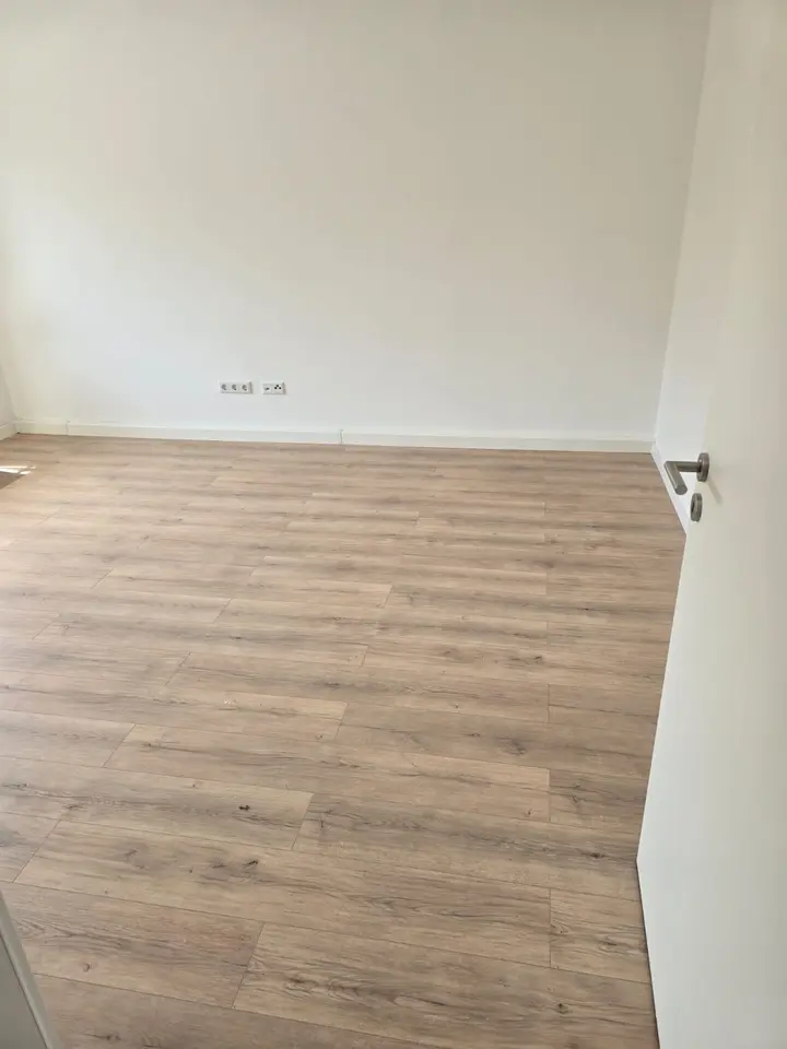 4 Zimmer Wohnung mit 80 m² in Leverkusen – Bild 1