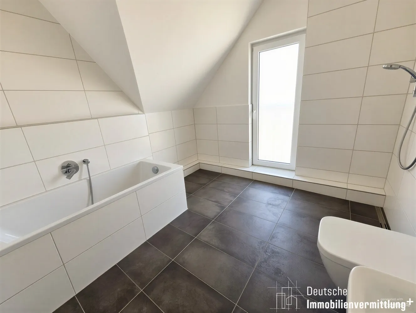 5 Zimmer Wohnung mit 109 m² in Stuttgart – Bild 3