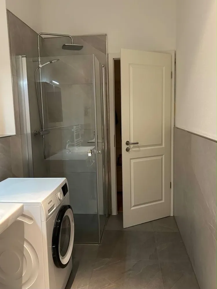 1 room apartment with 56 m² in Berlin – Photo 1