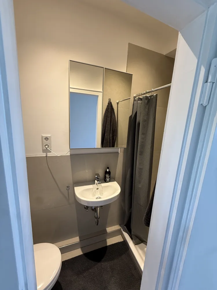 1 room apartment with 36 m² in Cologne – Photo 9