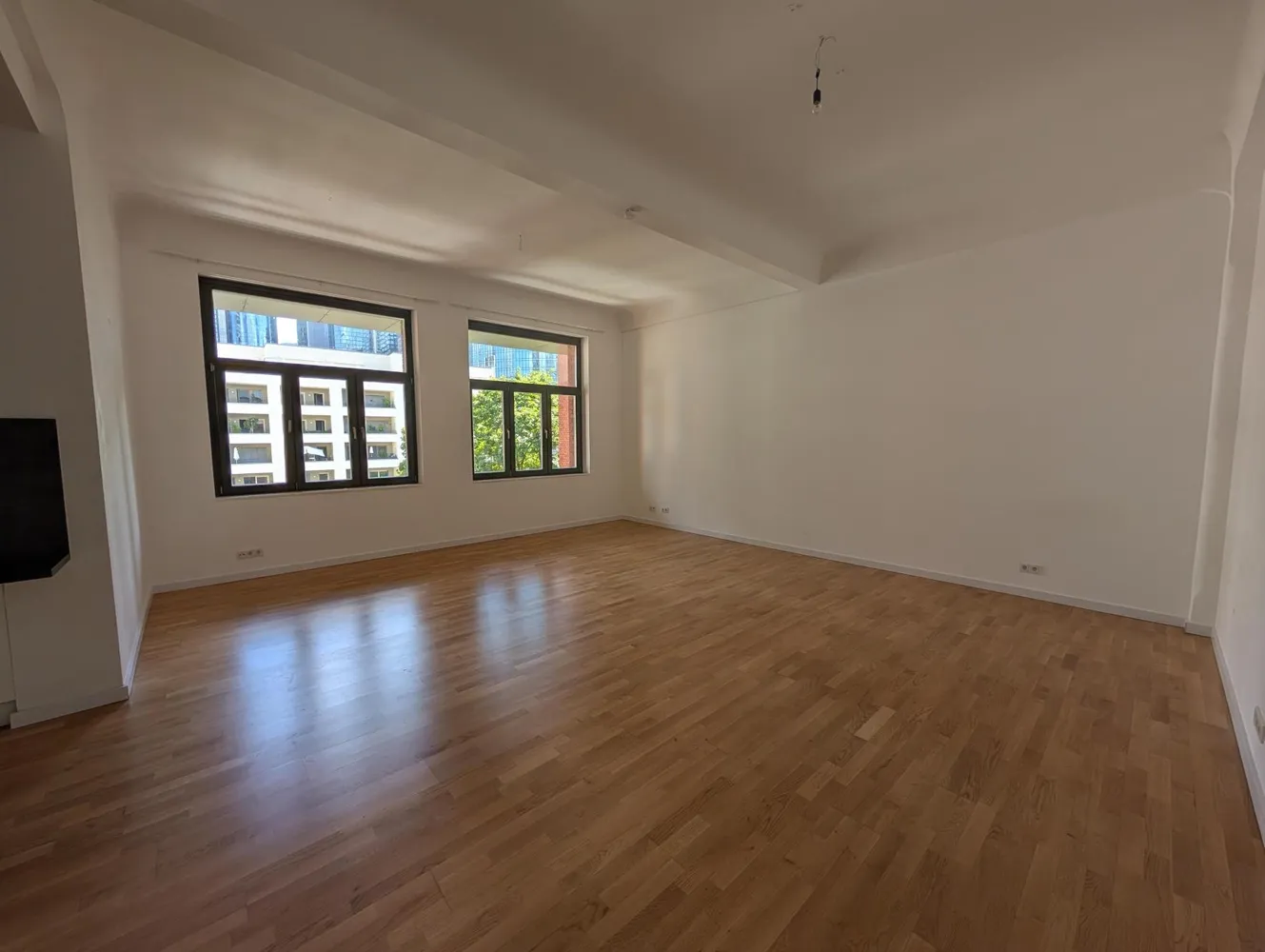 1 Zimmer Wohnung mit 60 m² in Frankfurt am Main – Bild 2
