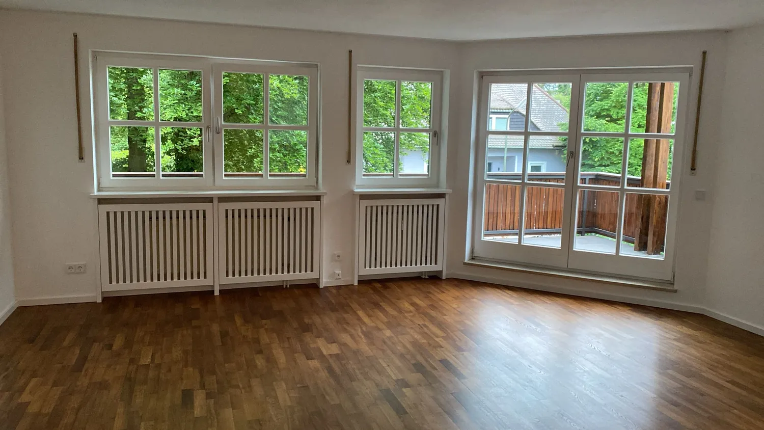 4 Zimmer Wohnung mit 105 m² in München – Bild 1