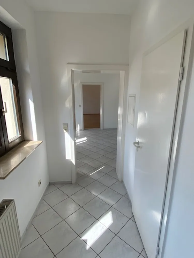 1 Zimmer Wohnung mit 37 m² in Weißenfels – Bild 3
