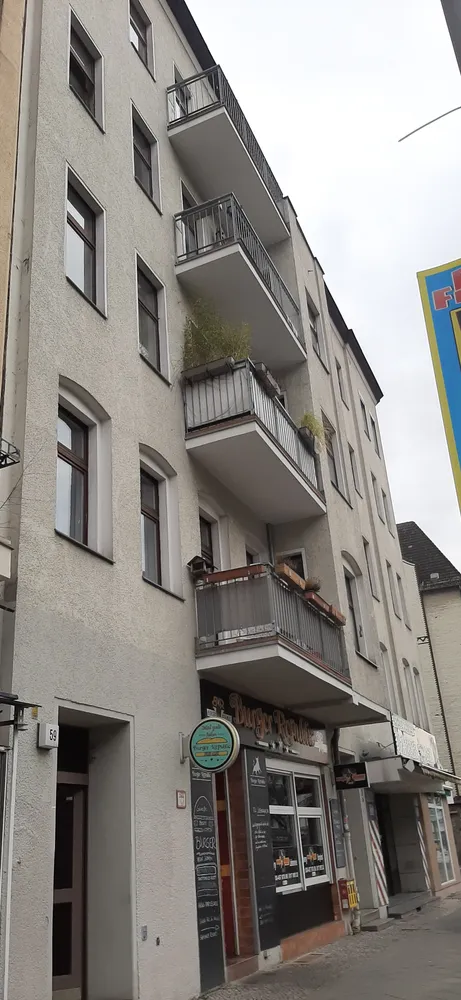 2 Zimmer Wohnung mit 75 m² in Berlin – Bild 8
