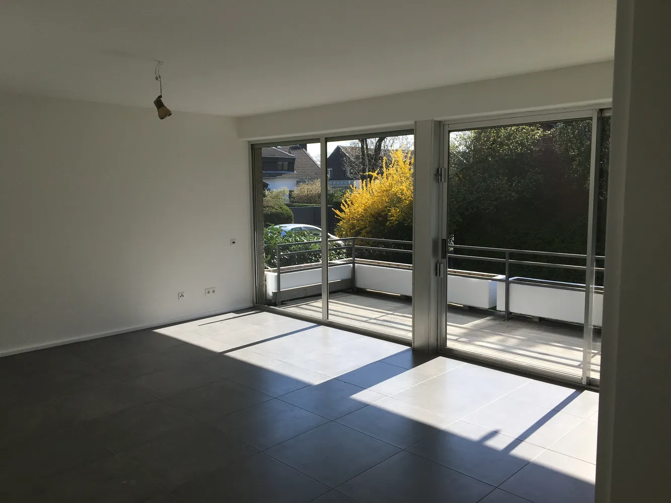 2 Zimmer Wohnung mit 75 m² in Krefeld – Bild 4