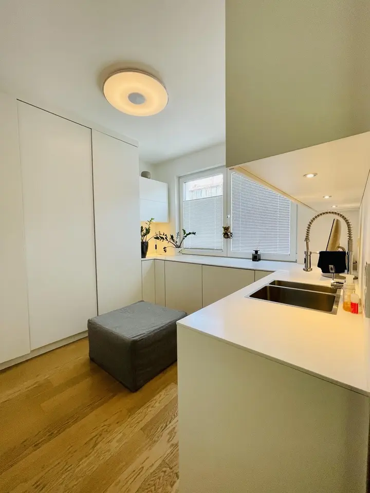5 Zimmer Wohnung mit 224 m² in Düsseldorf – Bild 6