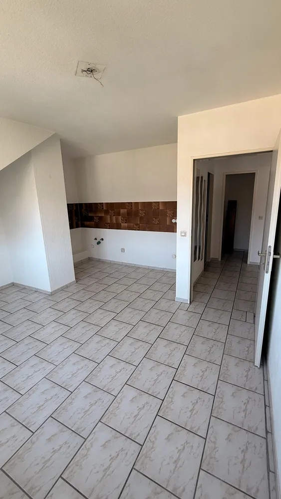 2 Zimmer Wohnung mit 66 m² in Köln – Bild 6