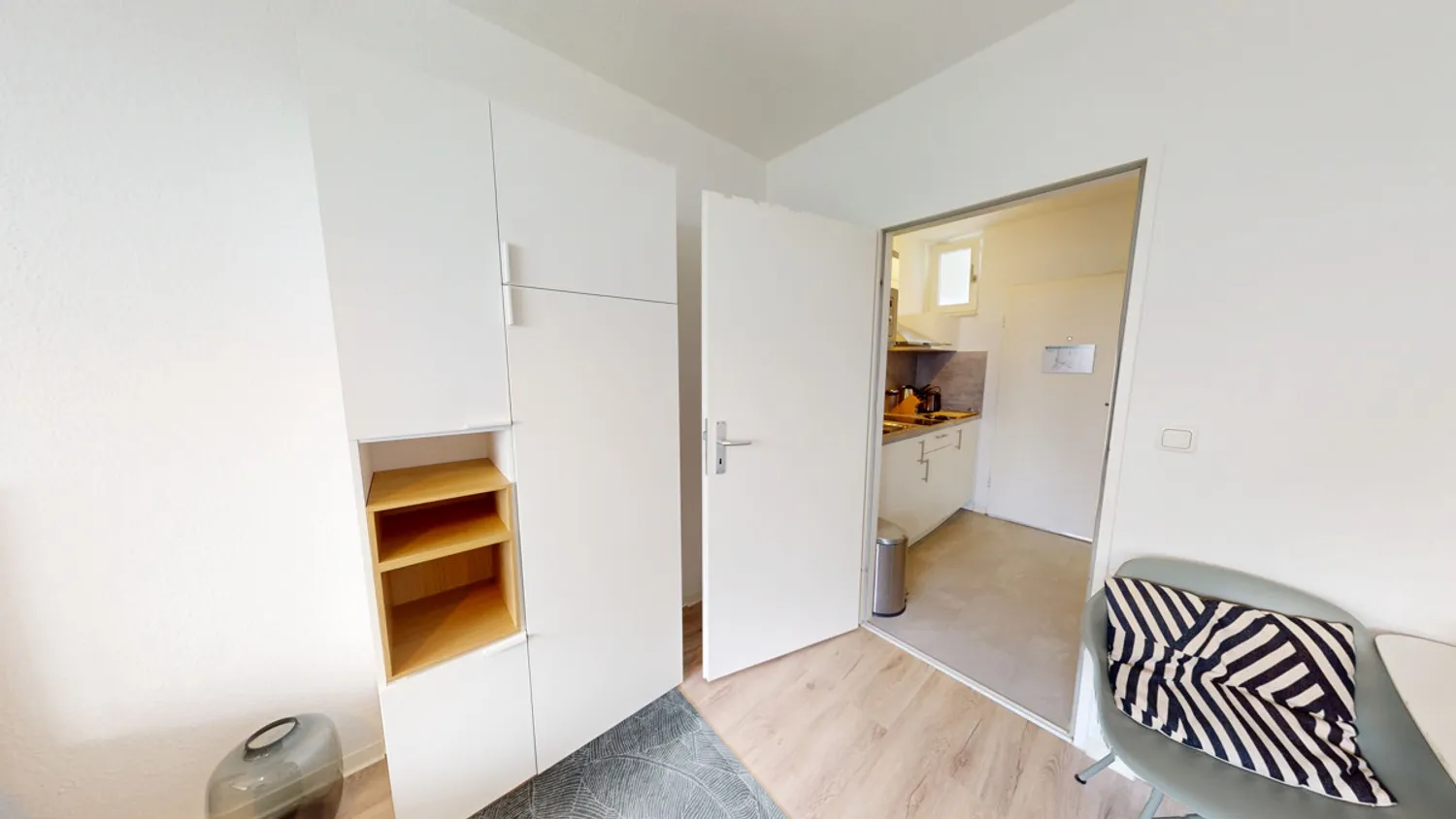 1 Zimmer Wohnung mit 32 m² in Frankfurt am Main – Bild 8