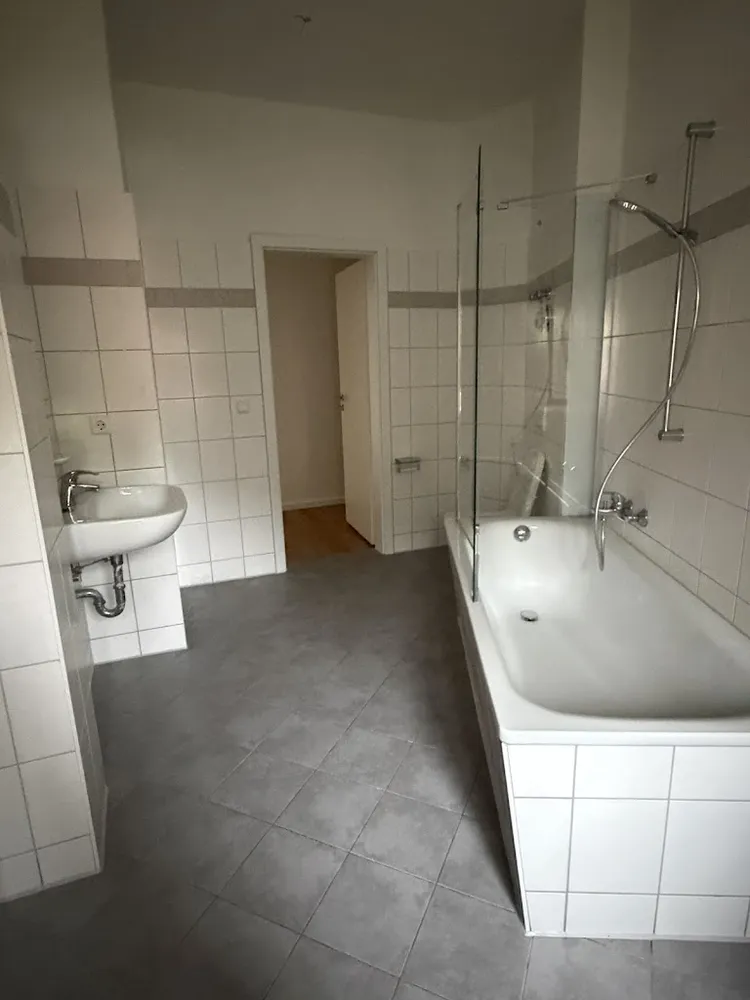 4 Zimmer Wohnung mit 110 m² in Dresden – Bild 6