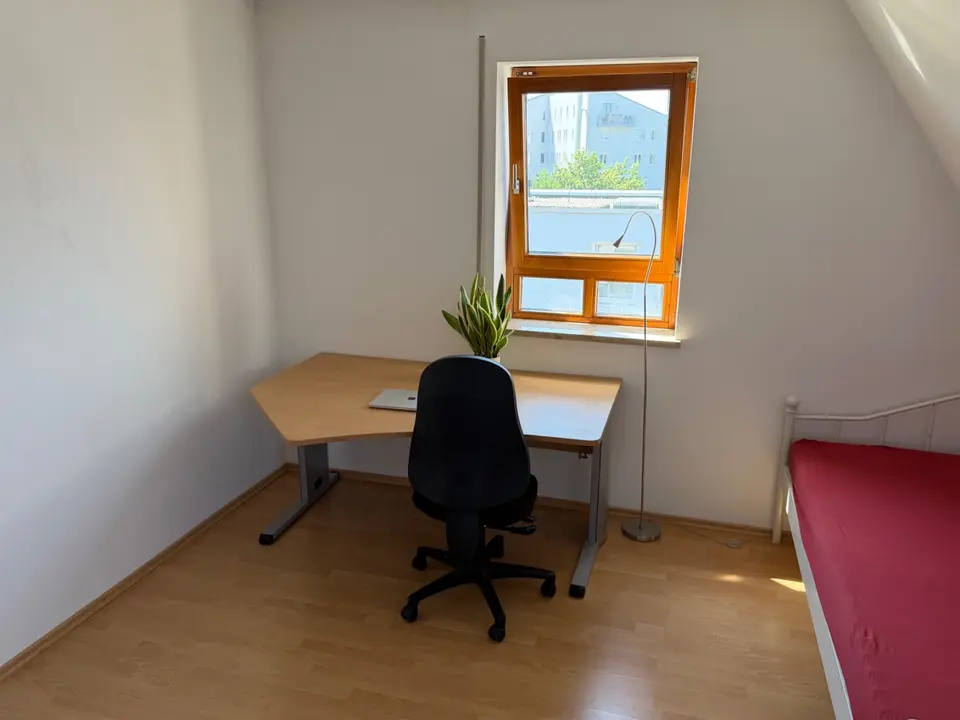 WG-Zimmer mit 16 m² in Augsburg – Bild 1