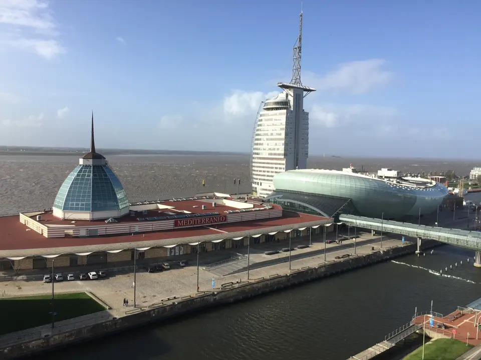 2 Zimmer Wohnung mit 90 m² in Bremerhaven – Bild 1