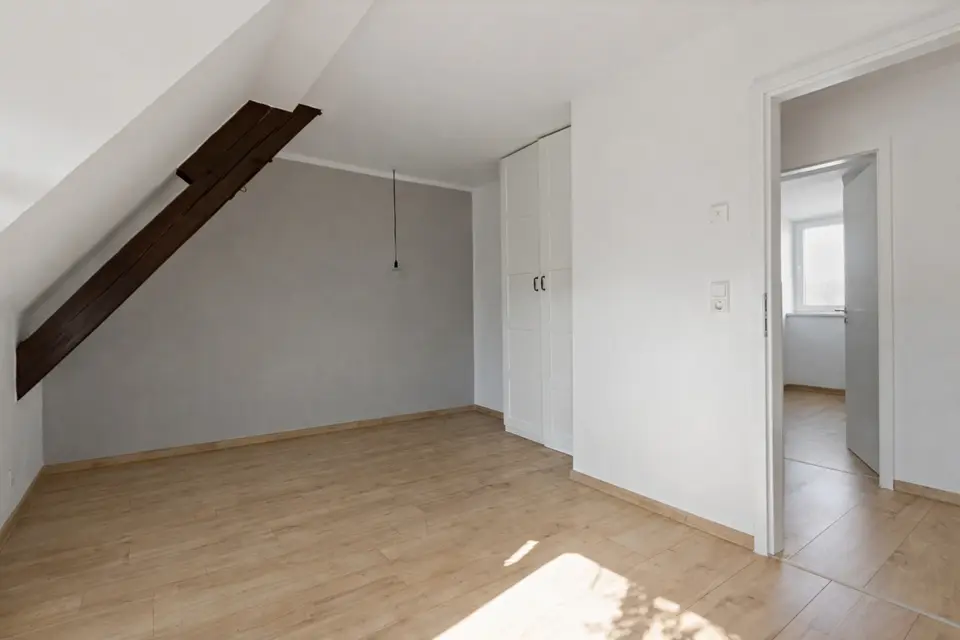 4 Zimmer Wohnung mit 93 m² in Bitterfeld-Wolfen – Bild 9