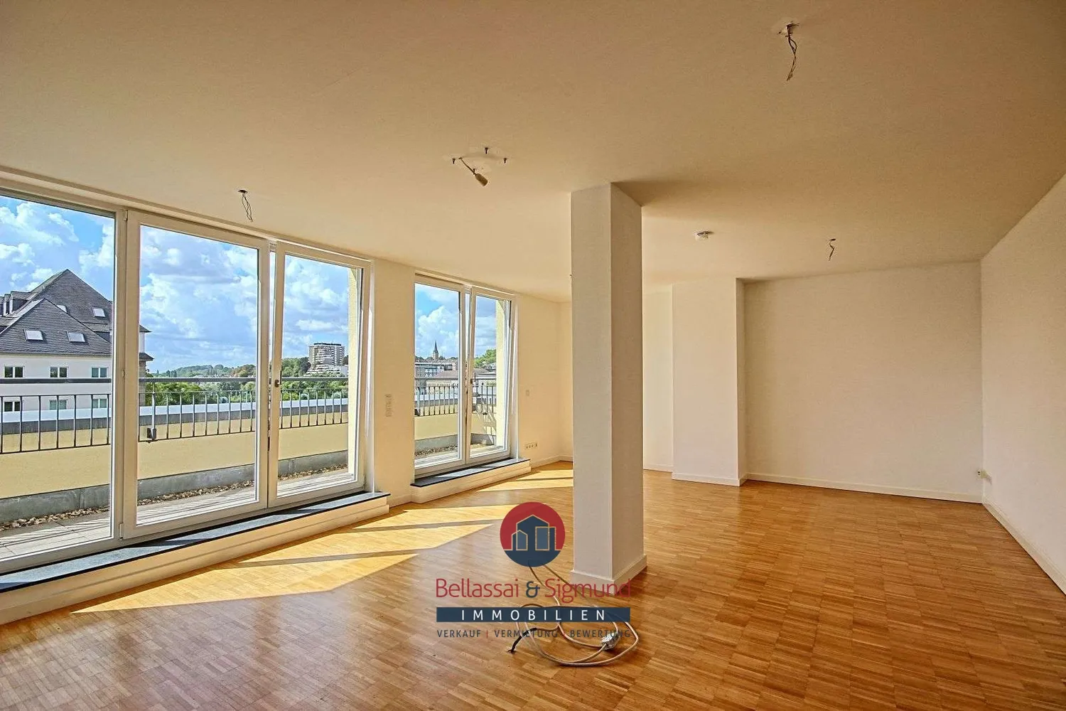 2 room apartment with 77 m² in Mülheim an der Ruhr – Photo 1