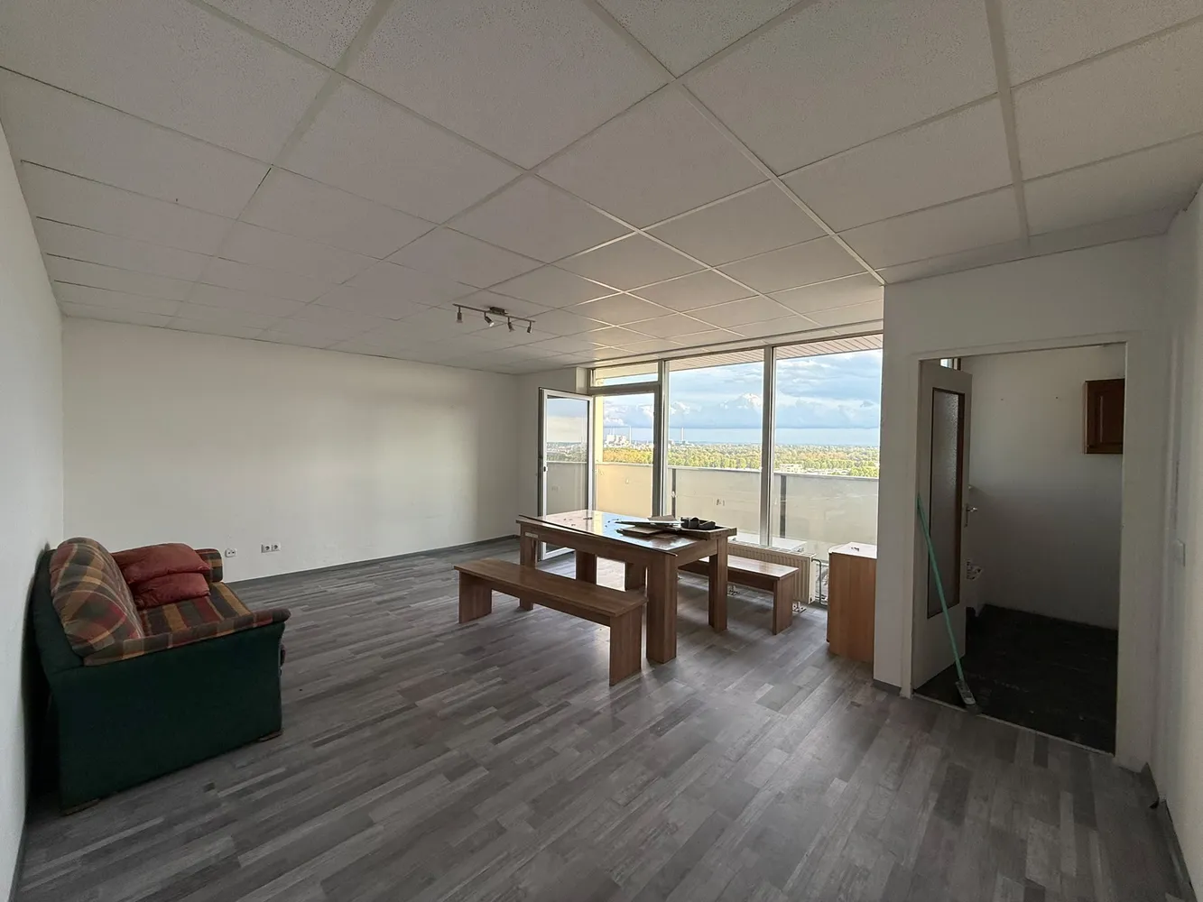 2 Zimmer Wohnung mit 74 m² in Ludwigshafen am Rhein – Bild 2
