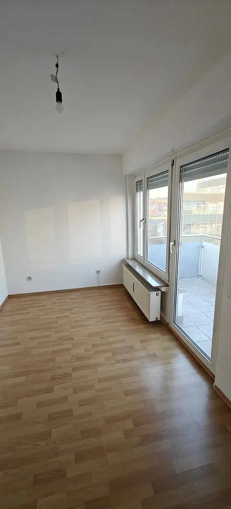 3 Zimmer Wohnung mit 76 m² in Leonberg – Bild 2